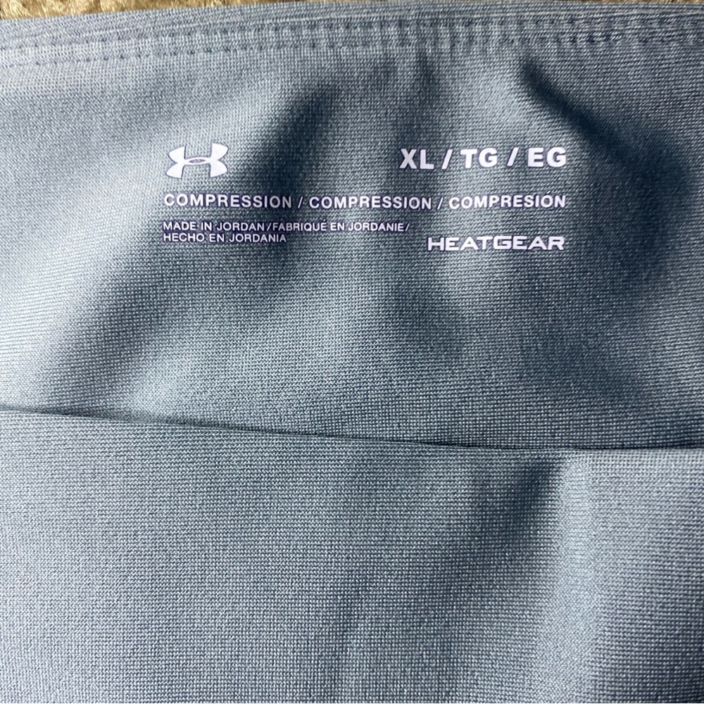 Under Armour Women Heatgear High Rise No Slip Moisture Wicking Leggings Size XL - Picture 3 of 4